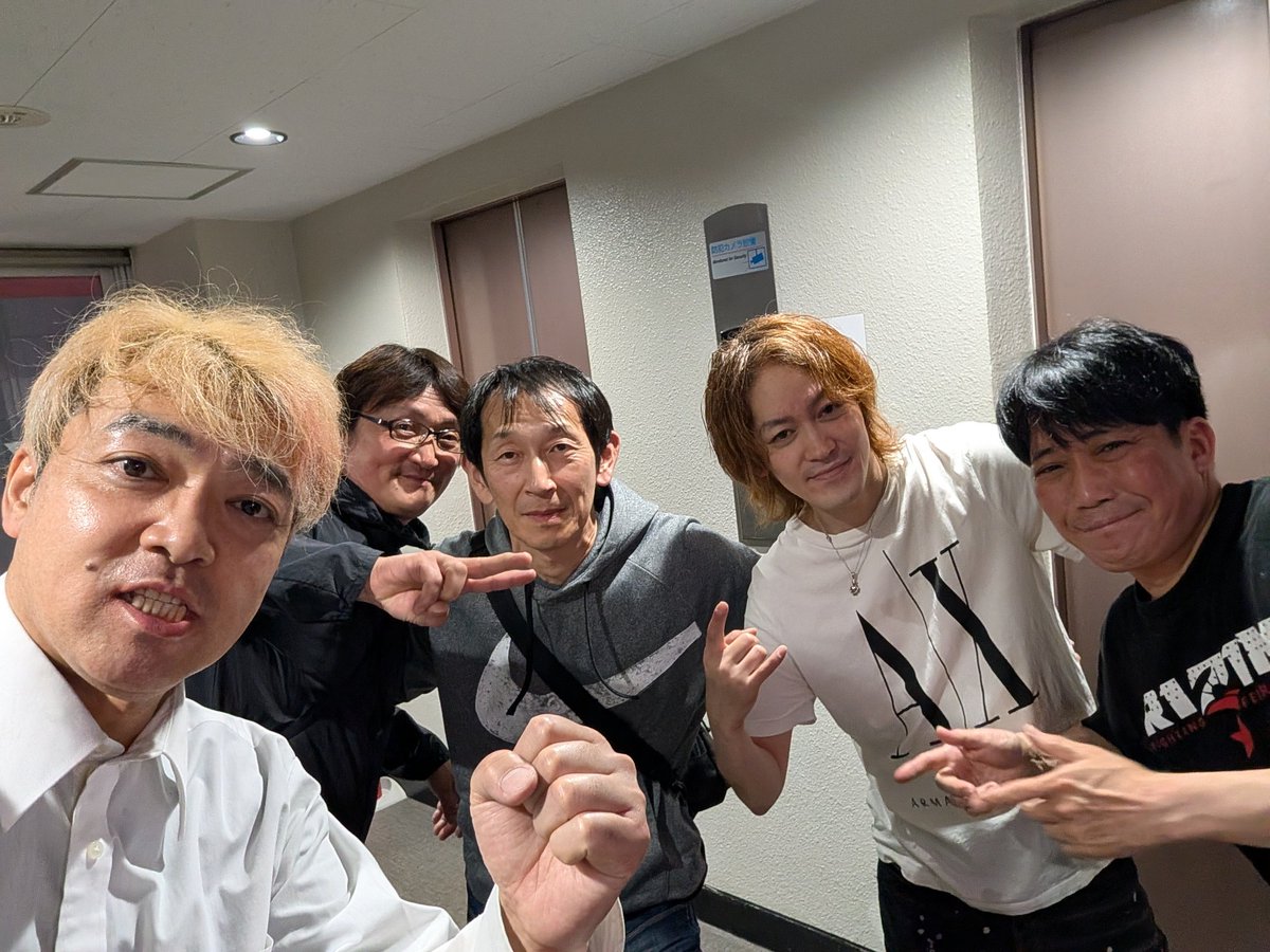 ものまね&ライブ Wface tweet media