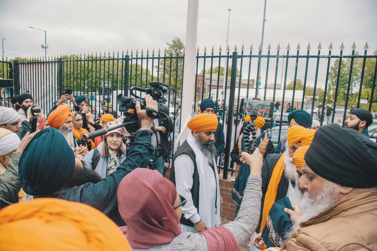 JaspreetSPhoto's tweet photo. Declaration of Khalistan in United Kingdom Smethwick #Khalistan #KhalsaRaj #Ardas #PatshahiDawa #RajKaregKhalsa #KhalistanZindabad https://t.co/tKTQma68uS