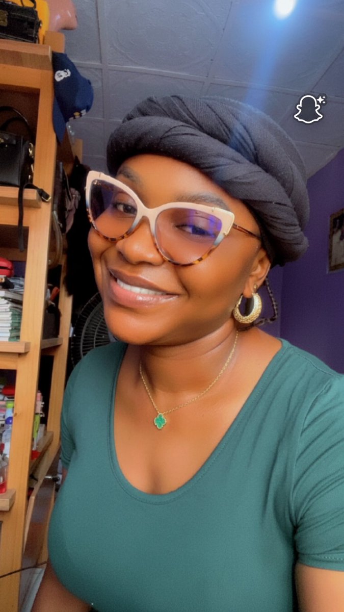Nonny_de_ceo's tweet image. Just that girl next door…doing her thing…making money and having fun! #fyp #story #trending