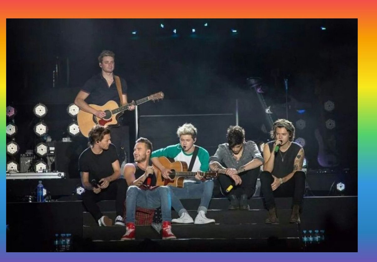 KStomska's tweet image. 12 yrs ago today One Direction performed in Buenos Aires 
#OneDirection #Throwback #Memories