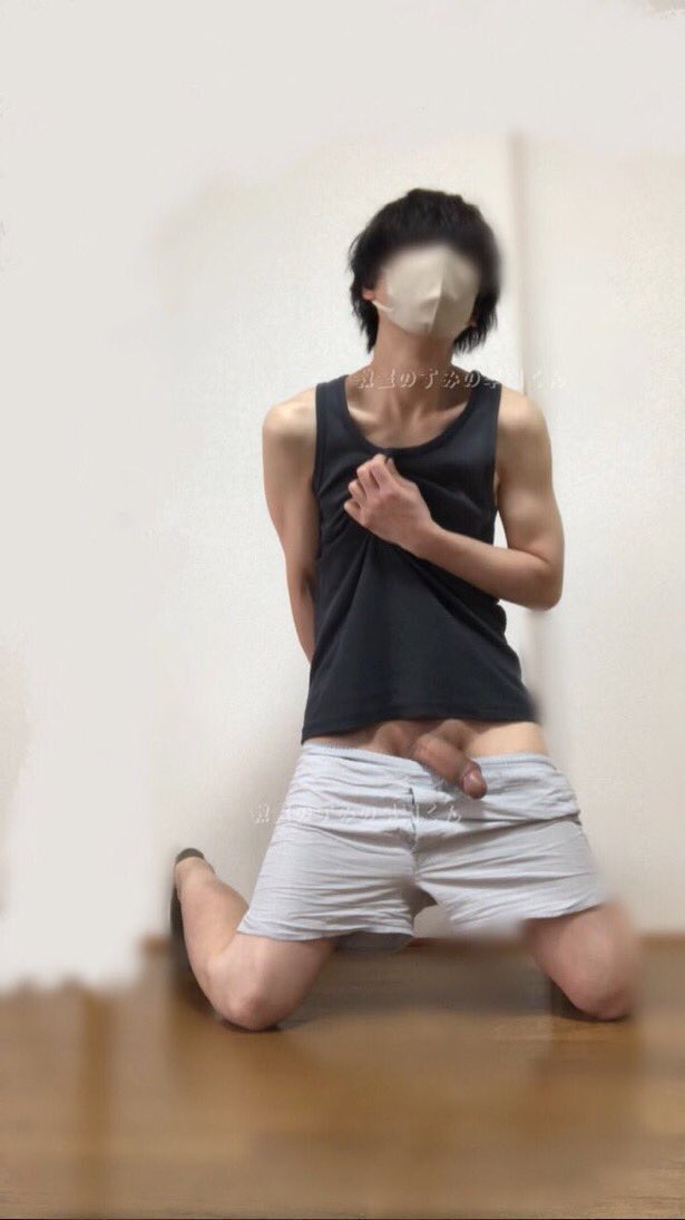 となりの席の17ｾﾝﾁくん tweet media