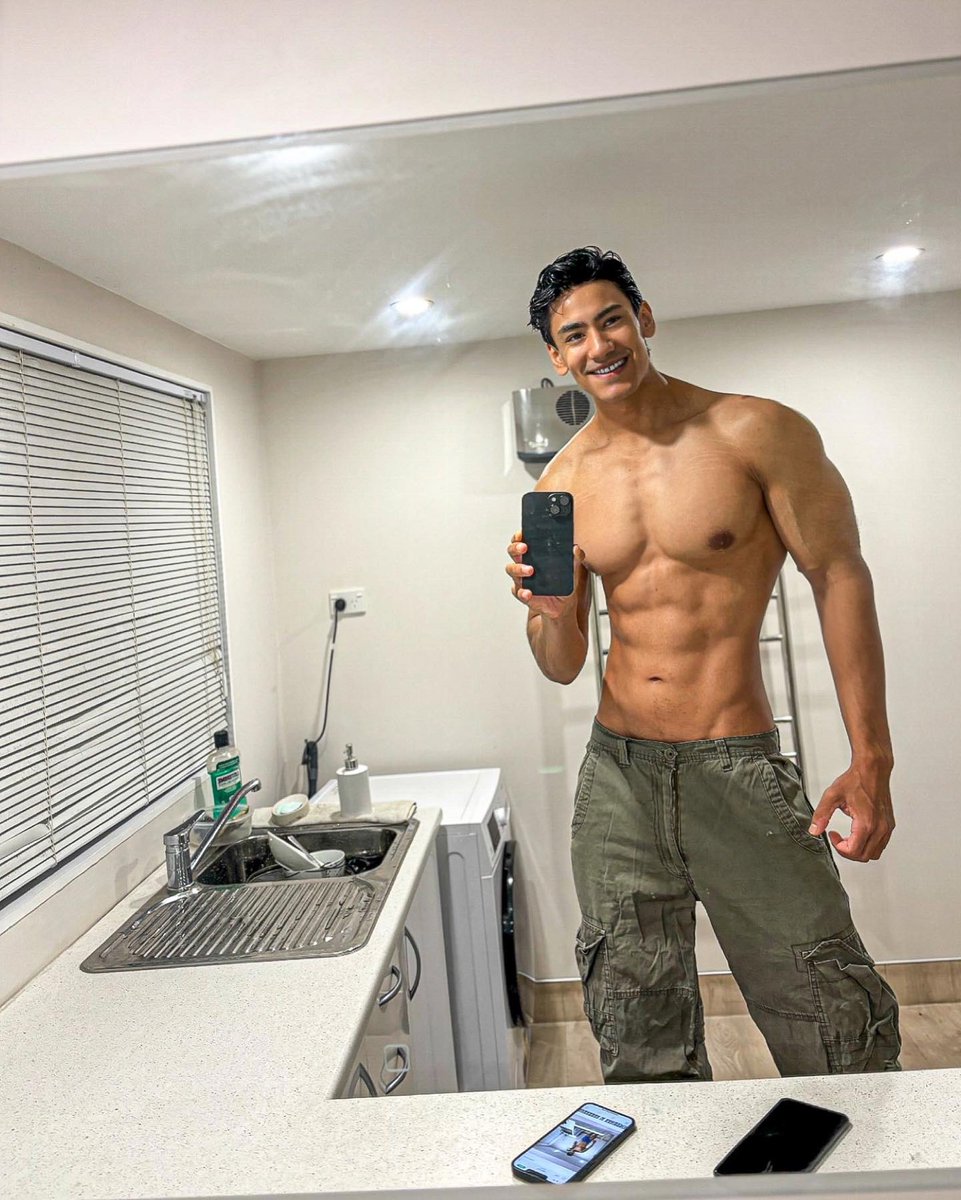 Brownboyfit tweet media
