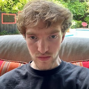 Luke tweet media
