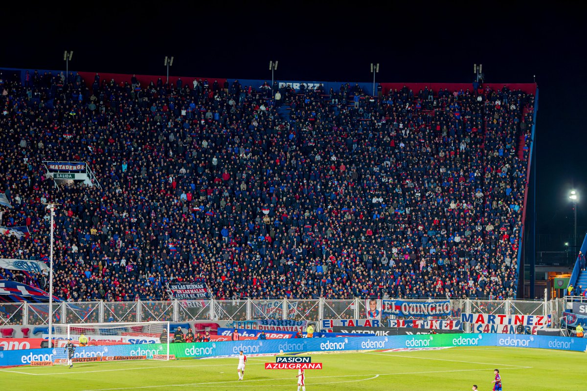 Rodri_Vizcarra's tweet photo. 🔍 #GigapanAzulgrana
🆚 San Lorenzo 1-2 Independiente
📍 Popular Local
📂 Descarga https://t.co/sGre6Jxri6 https://t.co/xIHb27pR8K