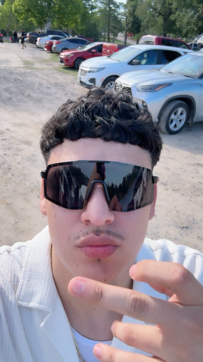 its__carlos2⭐️ tweet media