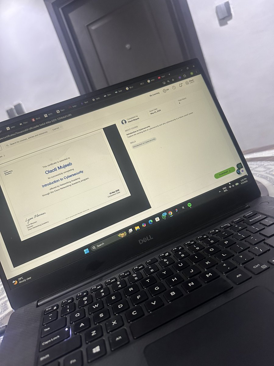 HolarDesign's tweet image. 🎉 🎉 Just finished the first step in my cybersecurity journey!
From zero to completing the intro course feels amazing.
Starting is the hardest part.
Who else is learning cybersecurity? Drop a 🔥
#CyberSecurity #LearningInPublic