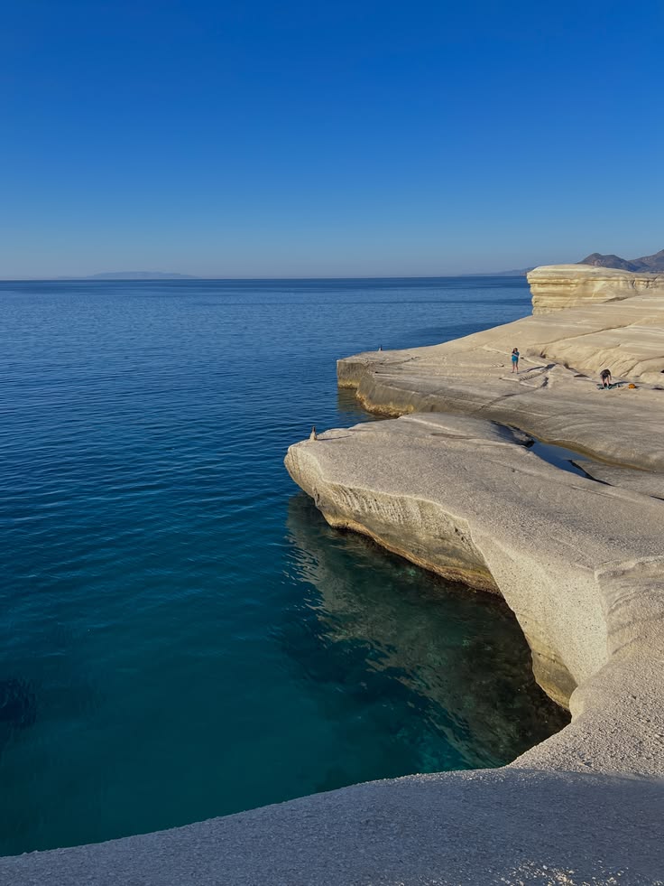 echoesofworld's tweet photo. Milos,Greece https://t.co/Mu7I7OXeAP