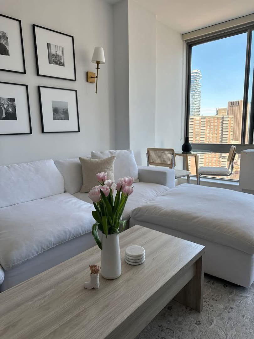 Isla_McKayx's tweet photo. Classic white, clean space brings peace https://t.co/g2D1SG1nYJ