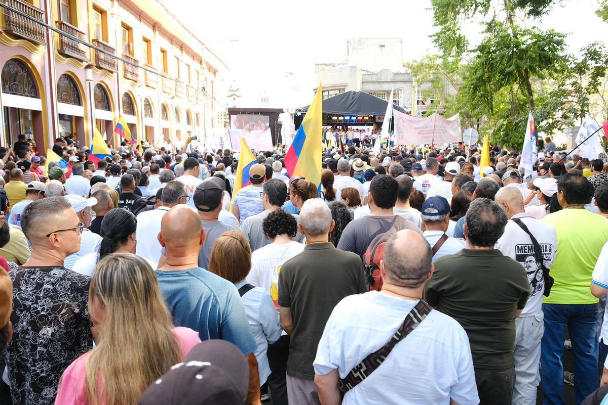 Iván Cepeda Castro tweet media