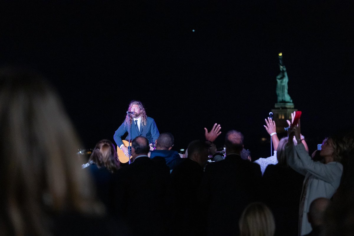 Sean Feucht tweet media