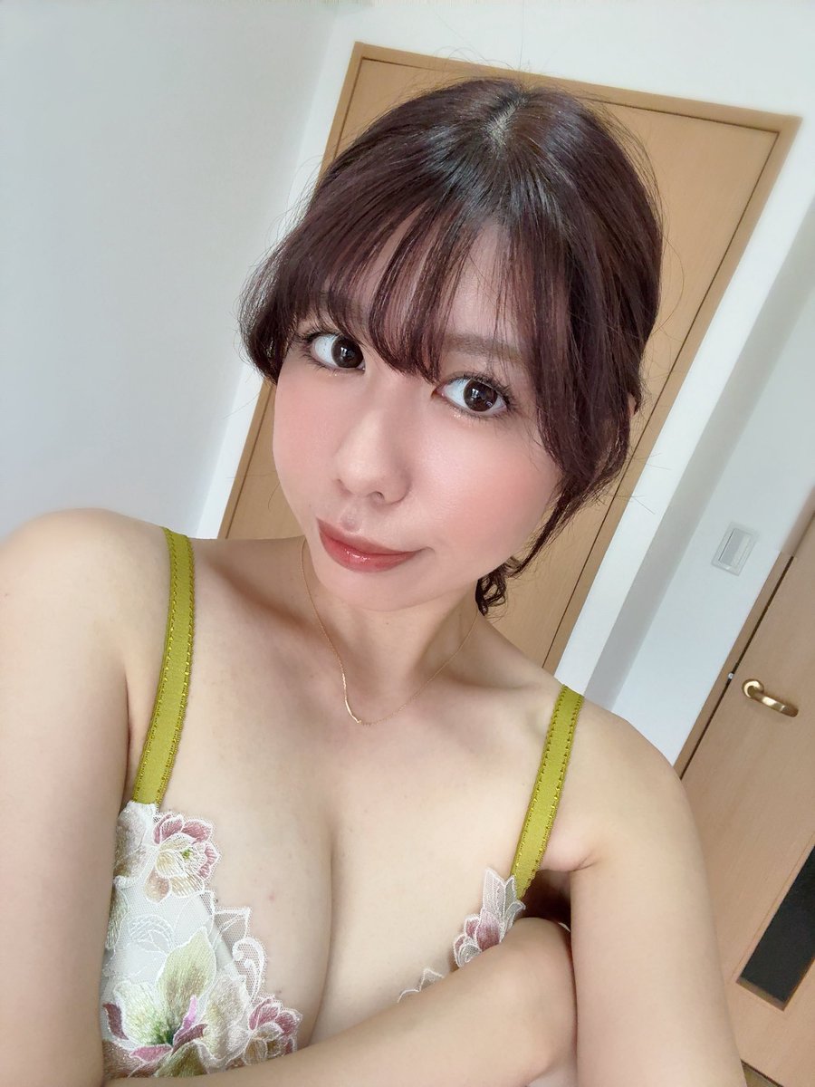 白石リア tweet media