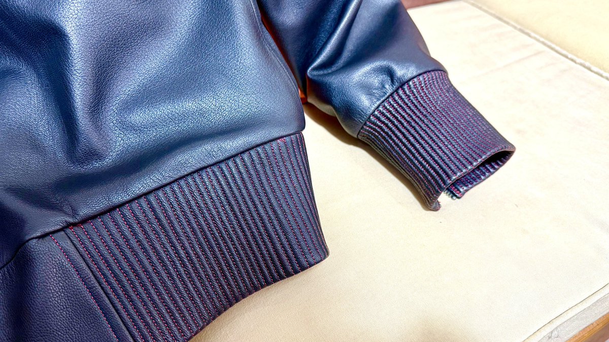 nogoodsnolife55's tweet image. MA-1 jacket I ordered arrived last week.
I ordered it with a focus on simple, Mexican(Italian??ww)-inspired details.
#leatherjacket 
#ma1
#bomberjacket 
#venegasimoto