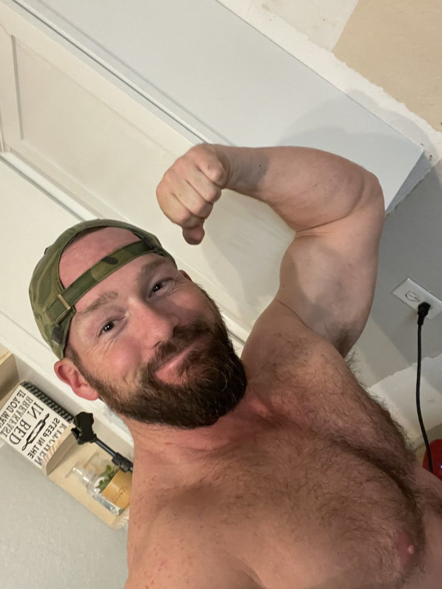 AlphaMuscleDaddy - Rents Due Pay UP tweet media