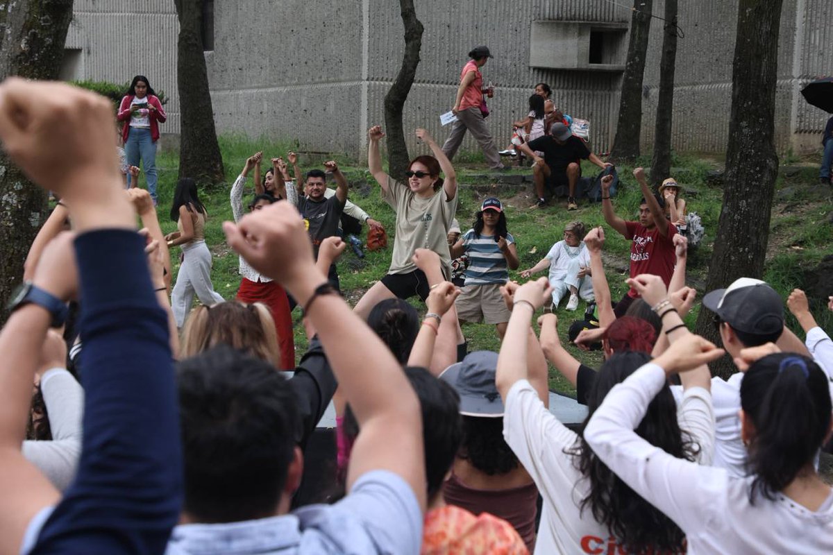 CulturaUNAM's tweet photo. 🕺 ¡El #CCU se convierte en una pista de baile abierta para aprender los ritmos más diversos, en el Danzódromo del #DI2026!  💃🎶 Hay premios 🏆 y entre más bailes, ¡más ganas! 🙌

@DanzaUNAM https://t.co/u1Y7es8Q3X