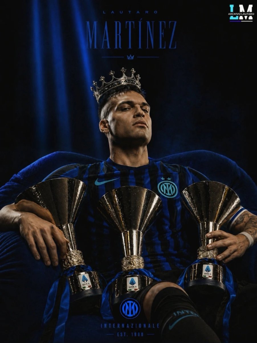 FrankDeSboer's tweet photo. Considerando che ci ha portato 3 scudetti, oltre agli altri trofei, ai quasi 200 gol fatti e alle prestazioni in Champions dagli ottavi in su, possiamo dire che Lautaro Martinez da Bahia Blanca ha superato Zlatan Ibrahimovic nella storia dell'Inter https://t.co/lJsQLn9DGt
