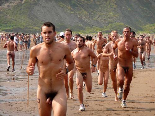 George12728764's tweet photo. The beach run
#NakedMenOnTheBeach #NakedRun https://t.co/RsgTk6XRYZ