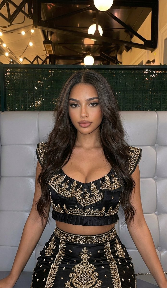 Nadiaszayed's tweet photo. Would you go to dinner with me? 👀

#miami #usa https://t.co/h2OtWmbBwp