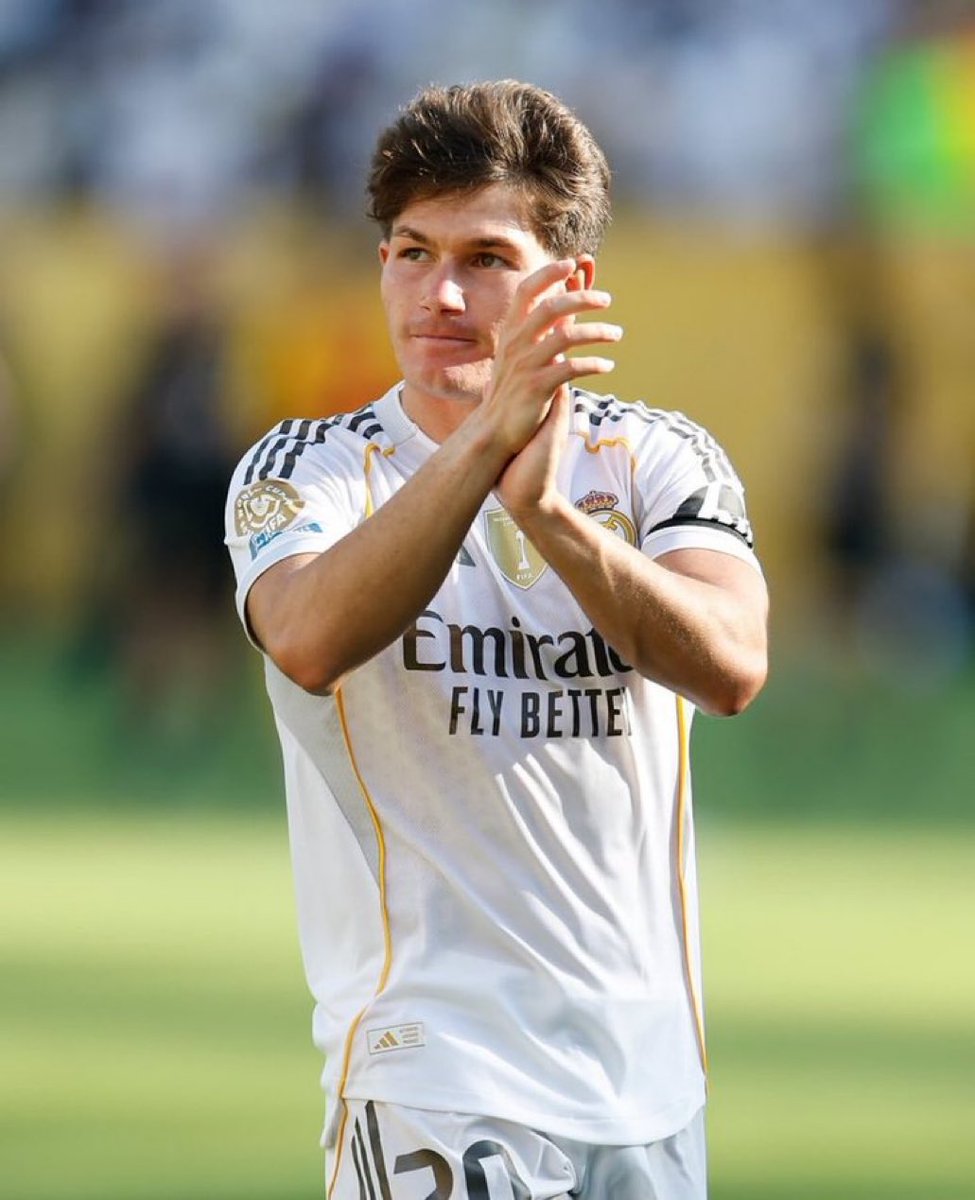 15 UCL | GIN tweet media