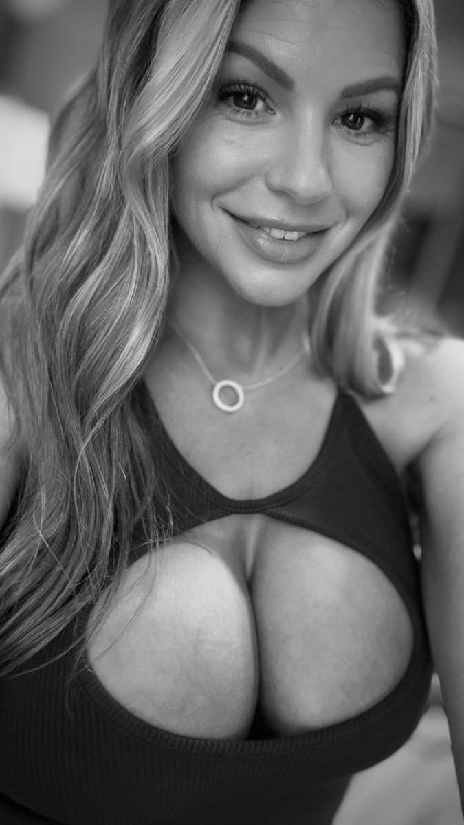 Emily tweet media