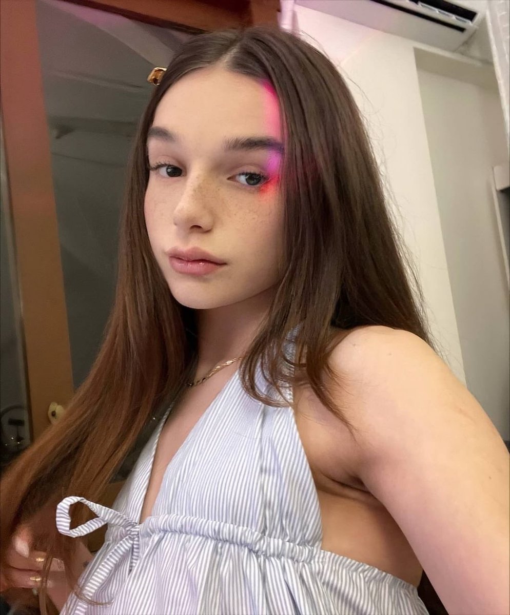 Lucky Jessie tweet media