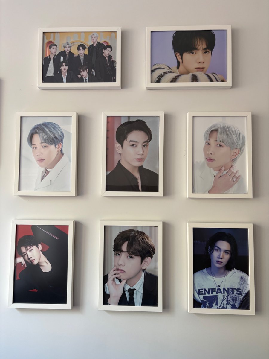 potatokev2's tweet photo. My wall is complete! 🥰 Thank you @BTS_twt @levelframes https://t.co/Sgf2svwjlI