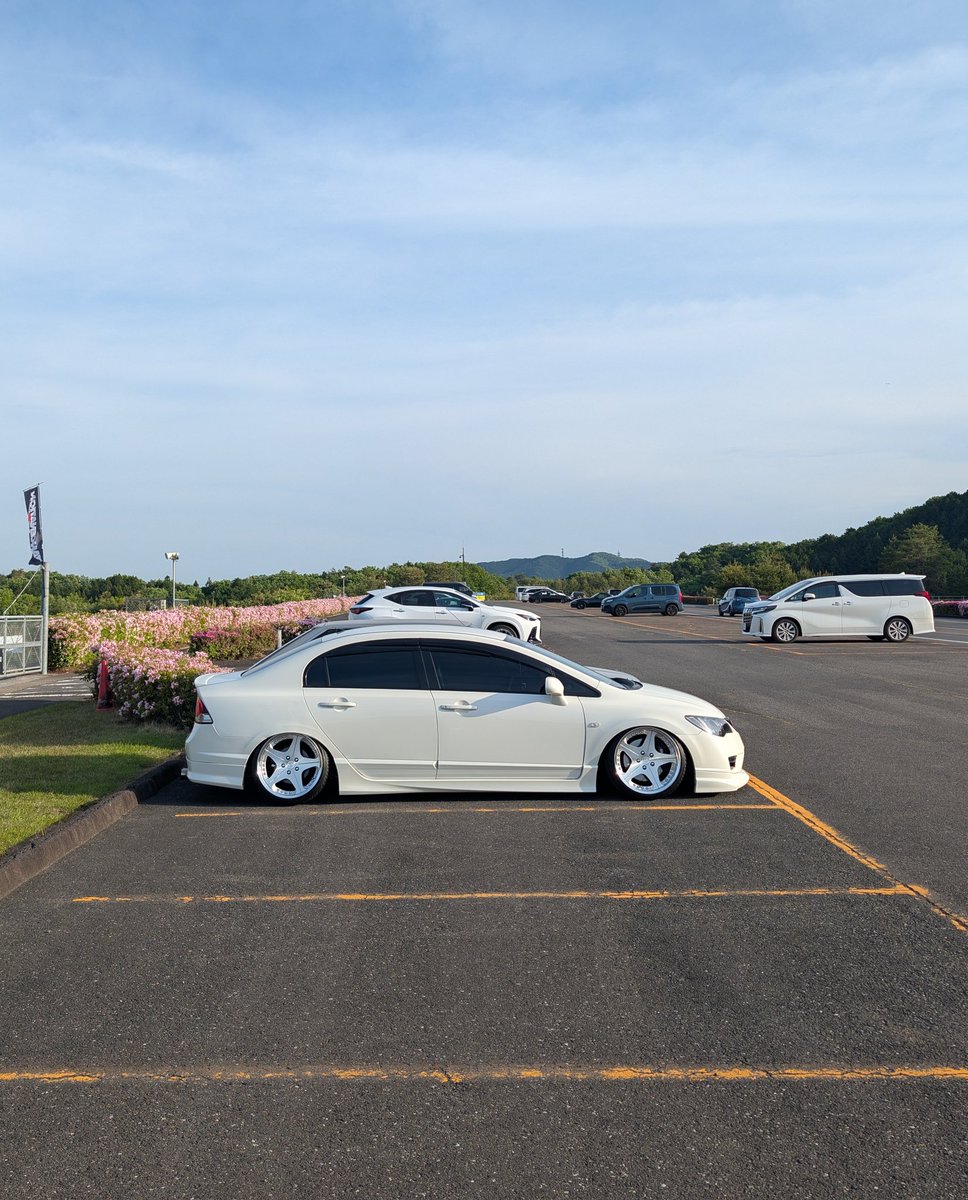 zywahaya's tweet photo. スタネに合わせて軽く仕様変更しました

・FD1バンパー&amp;モデューロハーフ
・ワンオフデュアルリアピース
・無限ドアバイザー
・セミスモ化
・フォグランプ新規増設 https://t.co/UyB61BHFG3