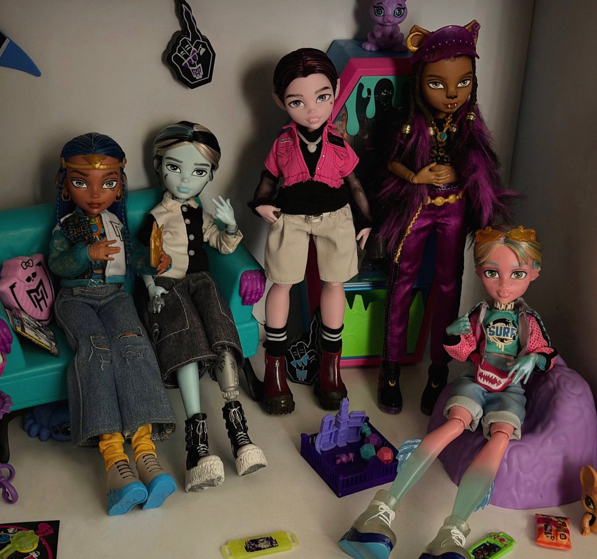 christophsdolls's tweet photo. manster crew 𓂀 ⚡︎ ♡ ☾ .°• https://t.co/UPveTrplRz