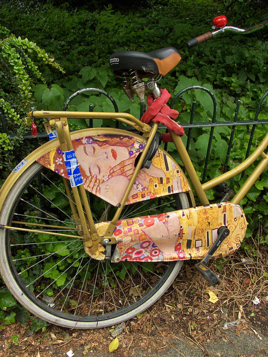 ArtByPemPhoto's tweet image. Klimt On The Go
fineartamerica.com/featured/klimt…
#Amsterdam #prints #travelphotography #wallart #wallartforsale #Framedprints #bicycle #Klimt #artㅤㅤㅤㅤ
