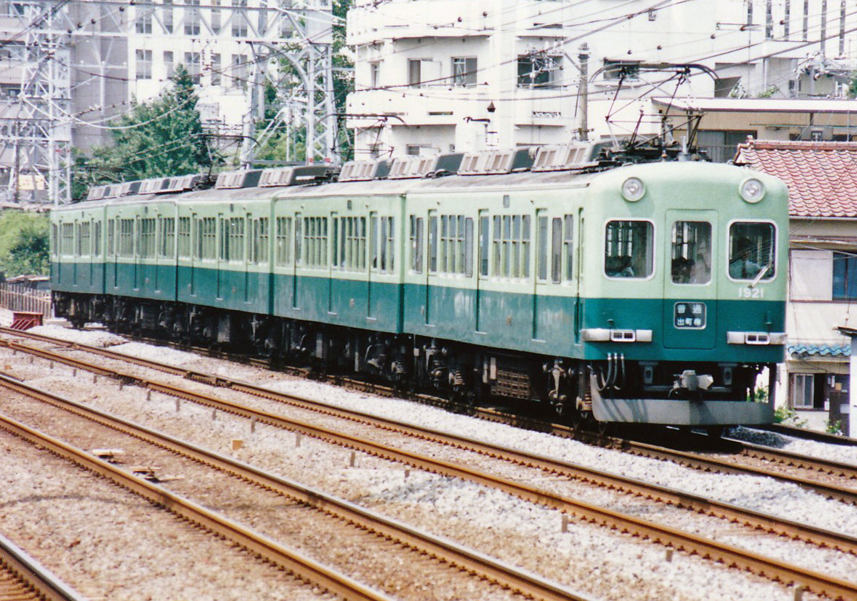 まだあまり京阪の事を知らないんだが、5000系って方向幕表示機が