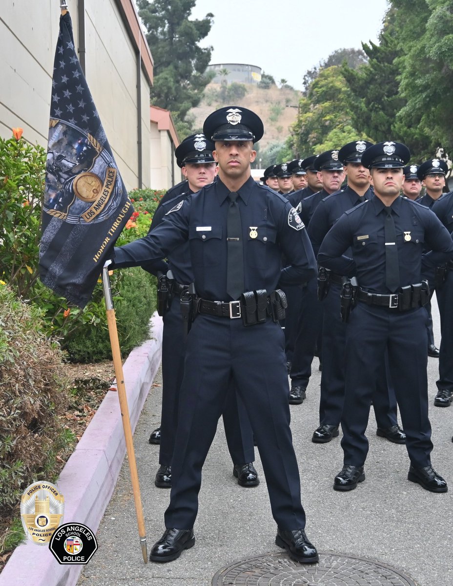 LASchoolPolice's tweet image. Congratulations to Police Academy Class, 11-25 on their graduation! Please help us welcome:

Officer Muslar (Class Guidon)
Officer Barajas
Officer Vergara
Officer Avina (Squad Leader)
Officer Francisco
Officer Dominguez
Officer Van Duzee
🇺🇸
#LawEnforcement #ServingTheFutureToday