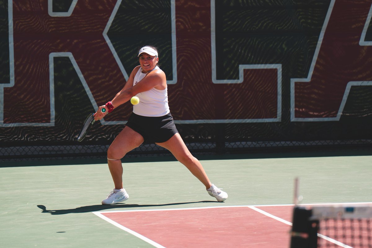 OU_WTennis's tweet photo. Sunday Funday 🌟

The Sooners battle past SMU to advance in the NCAA Championship and will host a Super Regional for the first time since 2023.

🔗 » https://t.co/jGjw1n8maQ | #BoomerSooner https://t.co/8RJHpKYxt2