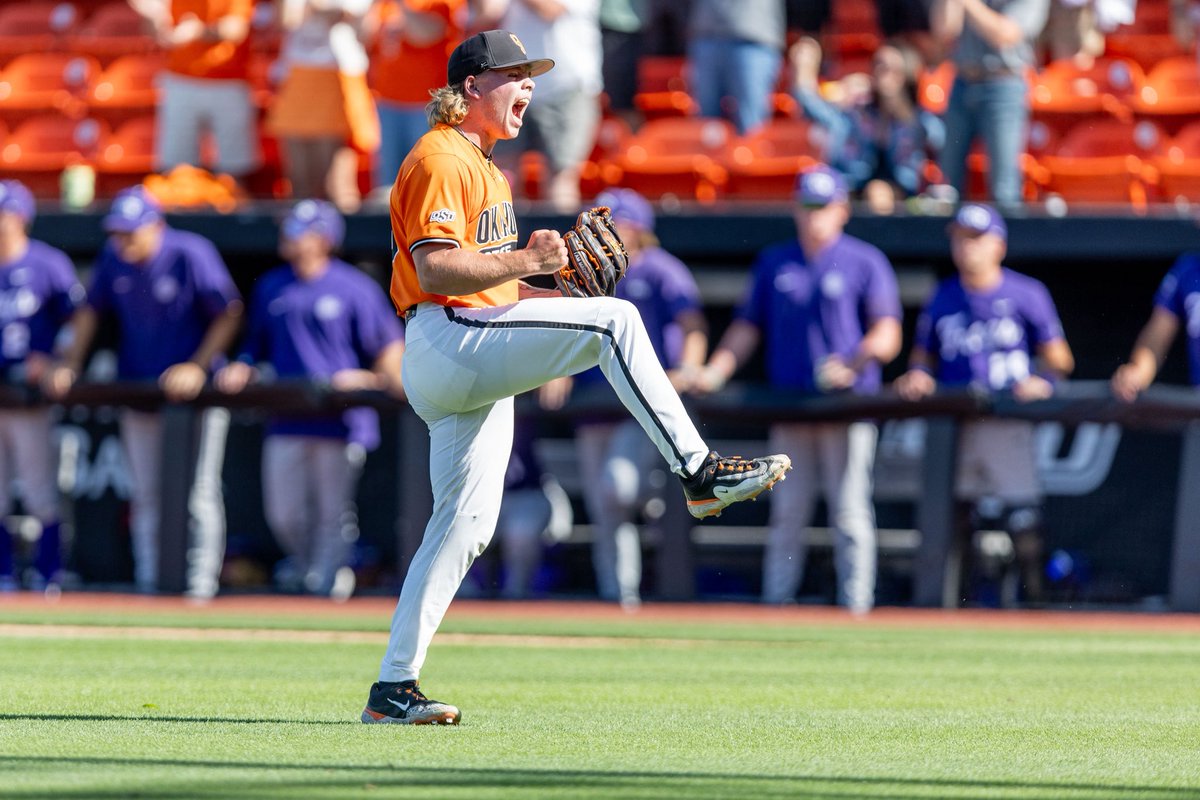 OSUBaseball's tweet photo. Felt pretty e𝕨𝕖𝕔𝕙tric for the final out today ⚡️

#GoPokes | @NoahWech https://t.co/47QyqjZHuv