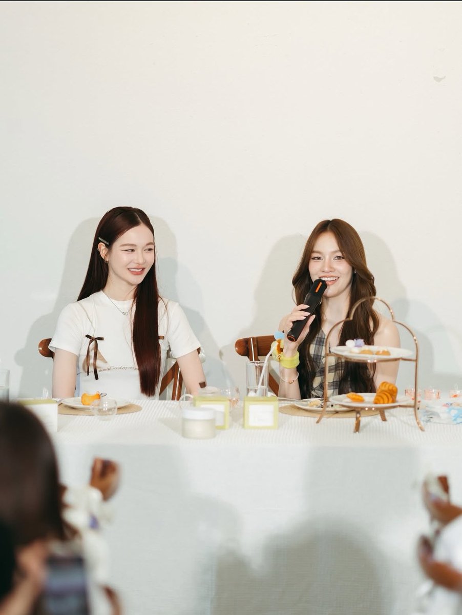 Tangkwa_OFC's tweet photo. ภาพกิจกรรม Paliin x TKNur ที่ผ่านมา ✨

©️®️paliin.official 

[1]

🔗 : https://t.co/BOUbgX0D23

AFTERNOON TEA WITH TKNUR
#PaliinxTKNur
#TKNur #TKphinyanech #nurdesoraya https://t.co/maC1RE4Qoi