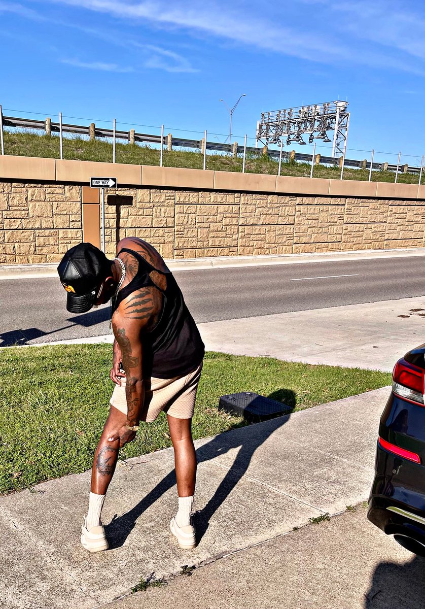 CarterYAYO's tweet photo. ✍🏾 https://t.co/B2HRWOzzeP