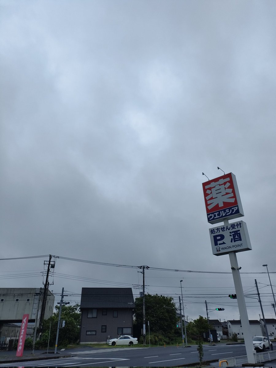 そこそこにこそこそ@UC tweet media