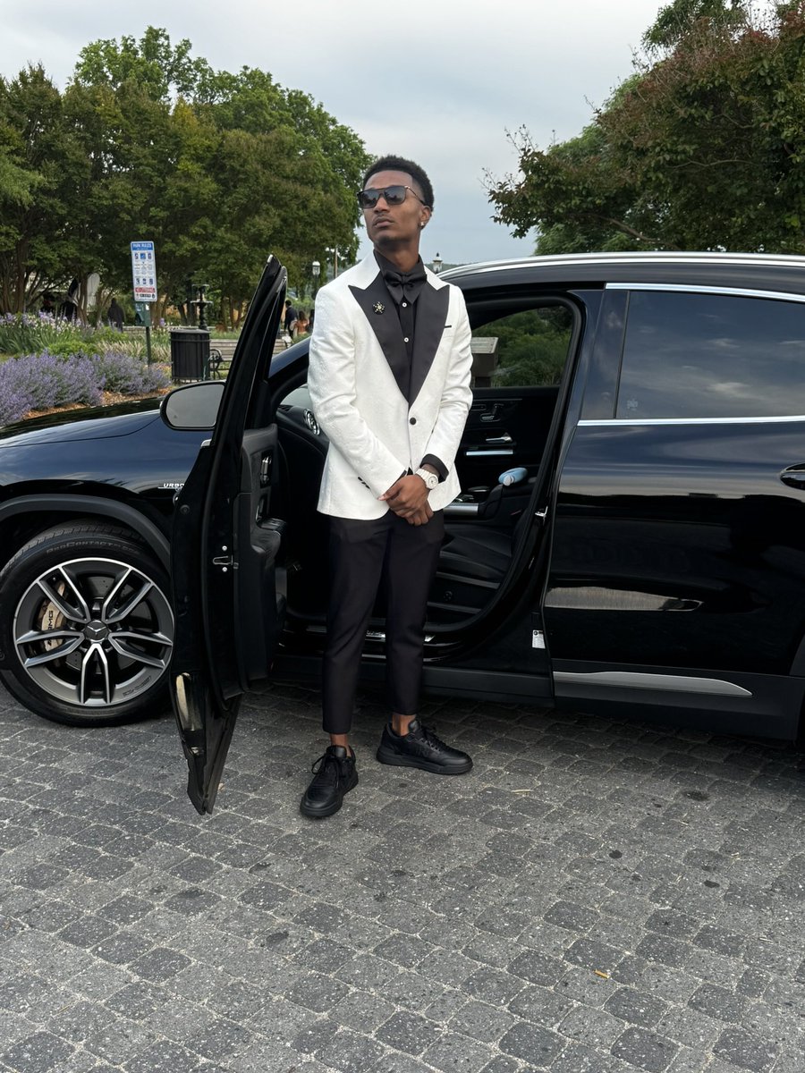 JalenPadmore8's tweet photo. Prom ✅ https://t.co/4cgygHncAN