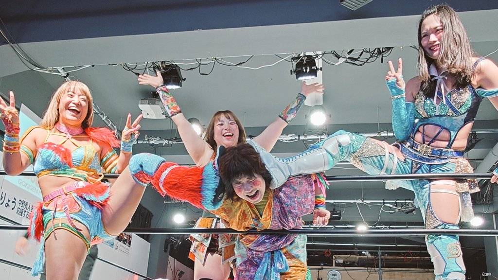 gmw1181's tweet image. We are #COLORS 
#ゴキゲンプロレス