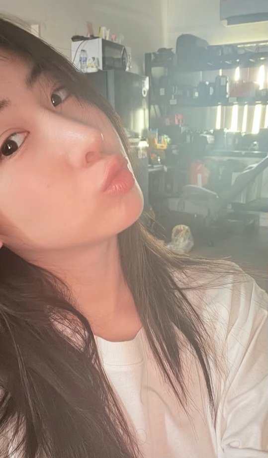 kath tweet media