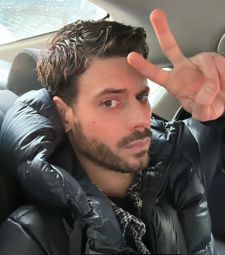 Moon 🥐 | françois arnaud's pr tweet media