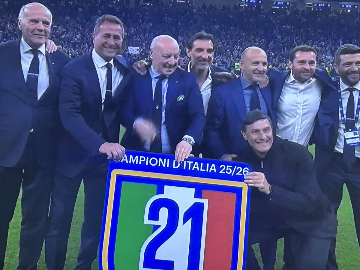 SprintsSc's tweet image. La 21 - del @Inter - grande Zanetti con el Inter

#inter  #milano #zanetti
