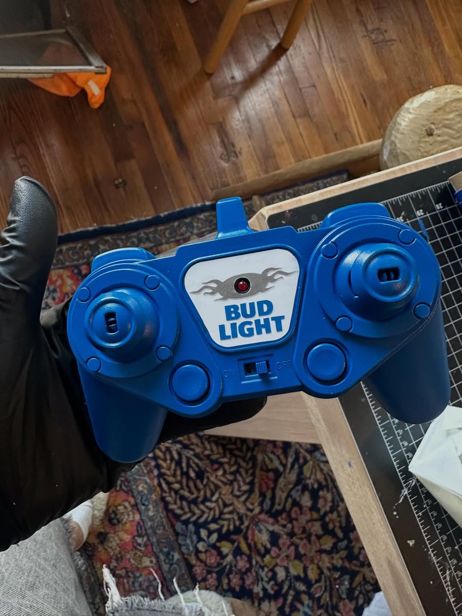 Extra Posty tweet media