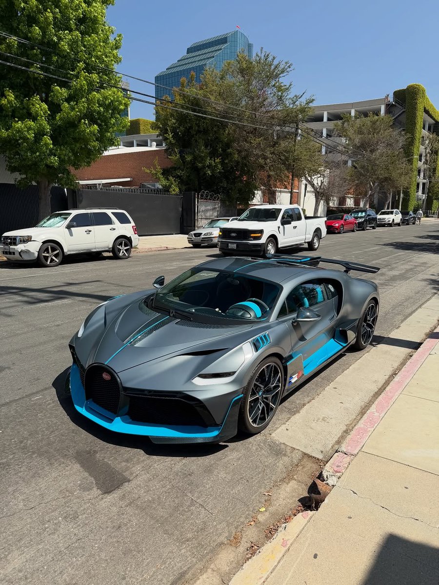 Car Hub tweet media