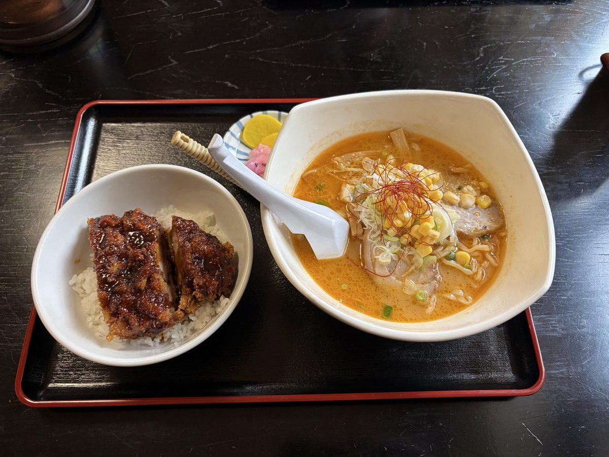 はるなお tweet media