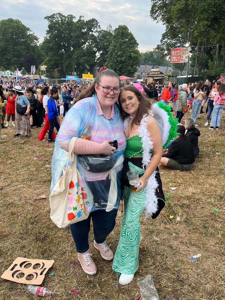 megs 🏳️‍🌈 ☆ ꕤ tweet media