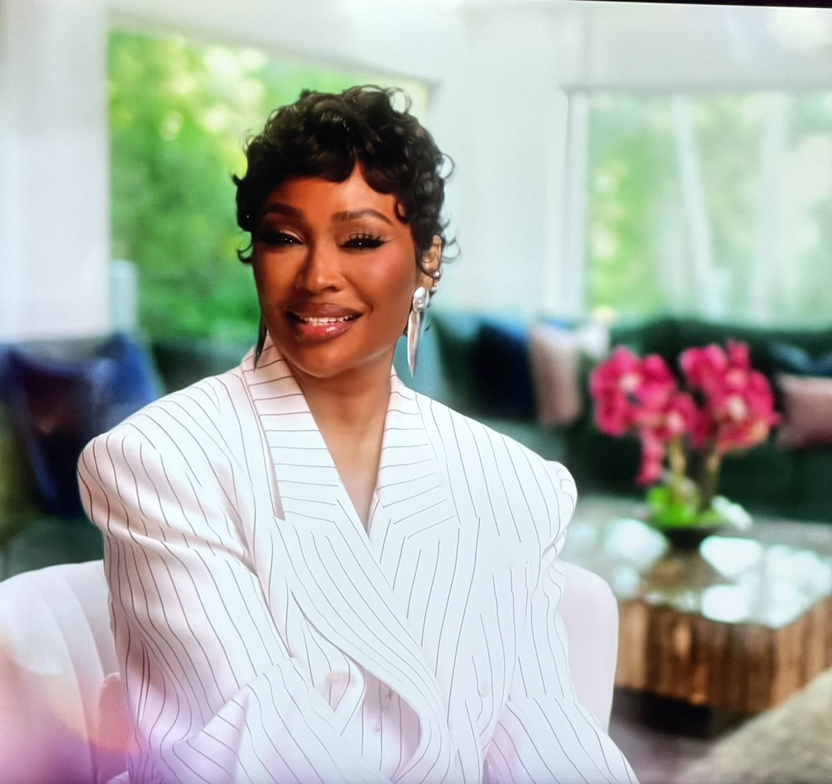 Shawn Bee tweet media