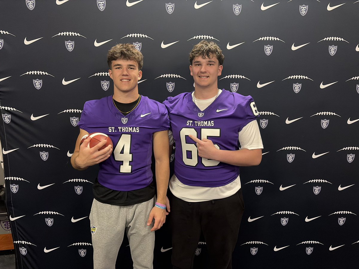 OmarAlmanasir62's tweet photo. Had an Amazing time at the @UST_Football Junior day! Enjoyed learning more about the school, football, and culture. Thank you @jay_macintyre11 for the invite!

@StmaFB 
@OJW_Scouting 
@PrepRedzoneMN https://t.co/oHW0urygNq