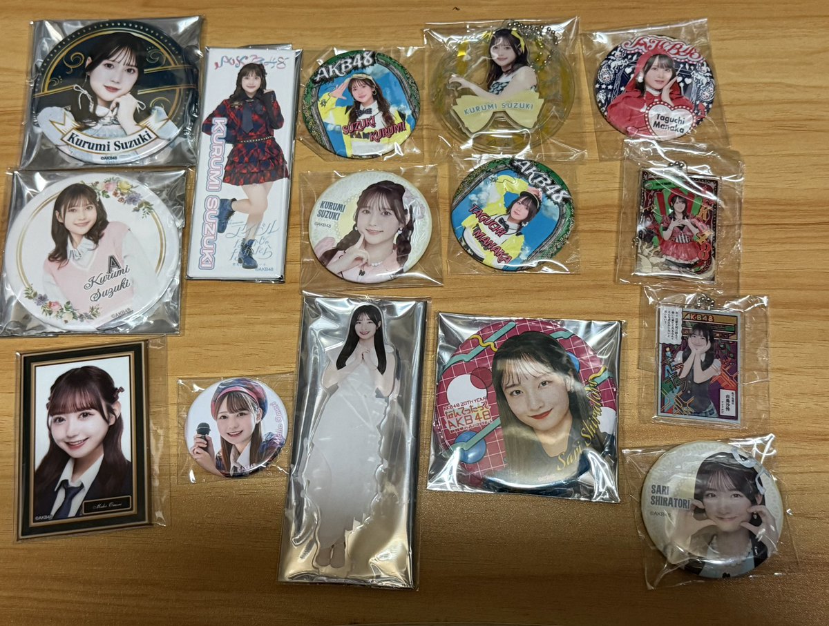 ringohime615's tweet photo. AKB48 写真 缶バ など 交換 トレ

譲る
卒業予定メンバー
鈴木くるみ 田口愛佳 大盛真歩 白鳥沙怜

求む
OG村山 向井地
山内 倉野尾 佐藤 小栗 八木 下尾

何でも検討します。

郵送
１０日AKB運動会
握手会６月２０日、８月、9月（幕張） https://t.co/7QNzy7AQ7w