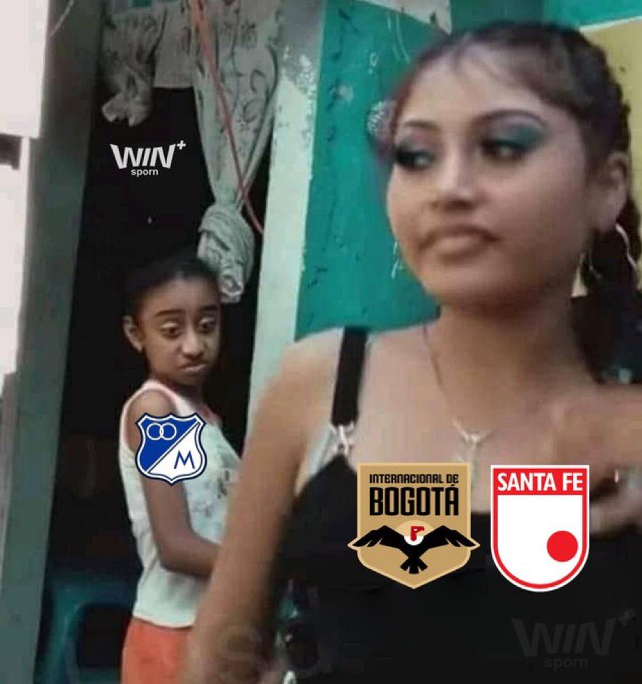 Hinchas de las 🐔 prefieren ver a <a href="/SantaFe/">Independiente Santa Fe</a> que a su equipito. 😂😂😂😂🤭