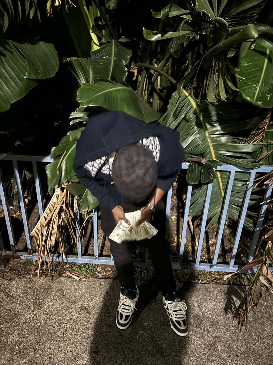 3evarunitup's tweet photo. the streets was getting fun then she said take a better route I kinda fw 💞 https://t.co/b19oMpADUr