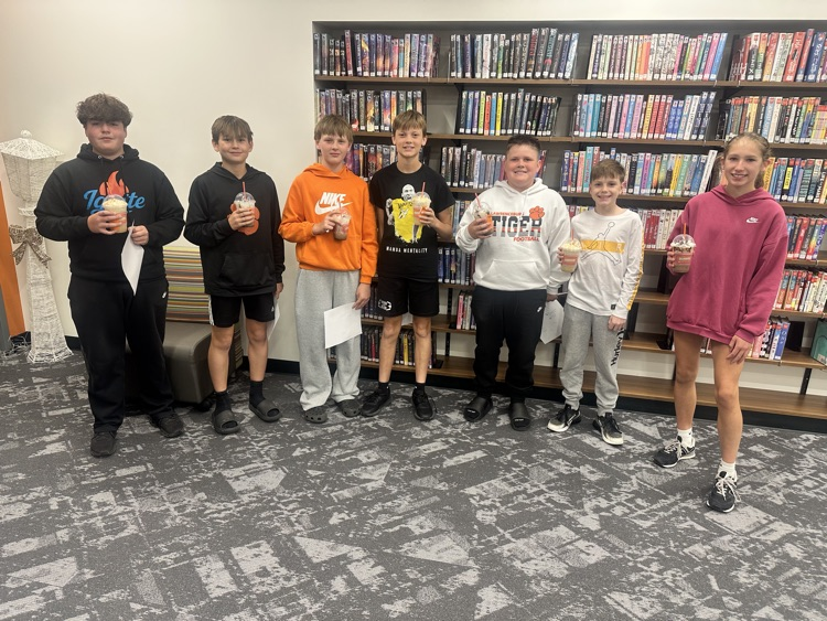GreendaleLCSC's tweet photo. GMS celebrated our student leaders last week, and we couldn’t be more proud!  🐯

These students lead by example daily—showing kindness, responsibility, and integrity.  They truly make our school a better place.

Let’s give them a well-deserved round of applause!🧡🖤 https://t.co/QsCN7HEYVI